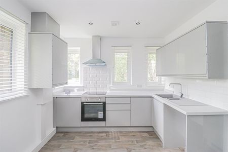 Parklands, Denmead, PO7 - Photo 2