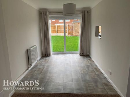 3 bedroom end of terrace house to rent - Photo 4