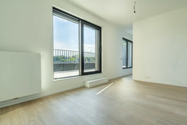 Appartement te huur - Photo 1