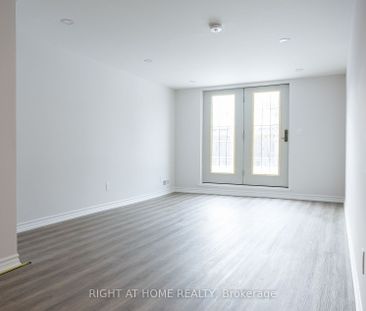 Detached Home For Lease | E8094600 - Photo 2