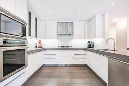 For Lease - 1 Friars Lane, Toronto, Ontario - Photo 3