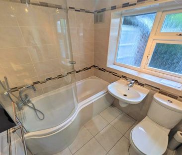 3 Bedroom Semi Detached To Let - Photo 5