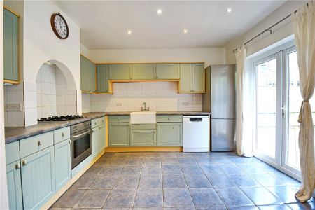 5 bedroom maisonette to rent - Photo 5