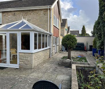 3 bedroom link detached house to rent - Photo 3