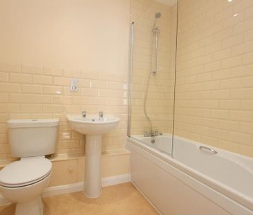 2 bedroom maisonette to rent - Photo 6