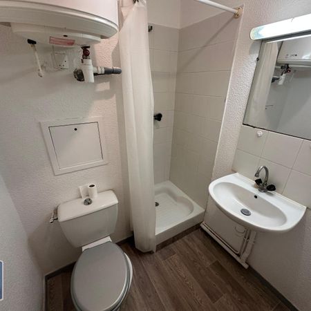 Location Appartement 1 pièce 20m² ST ETIENNE 42100 - Photo 4