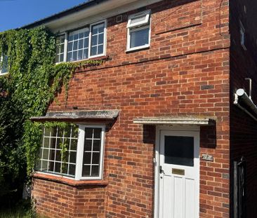 6 bedroom semi-detached house to rent - Photo 2