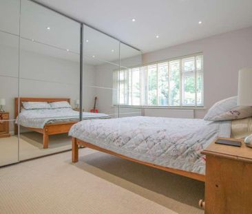 2 bedroom maisonette to rent - Photo 6