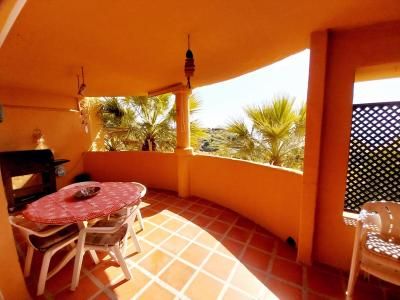 Apartment in the upper part of Calahonda with sea views – non-residential, non-renewable seasonal rental - Foto 1