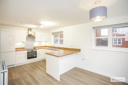 3 bed House To Let - Photo 5