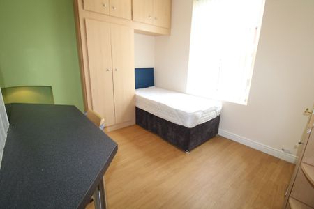 1 bed apartment to rent in Paradise Street, Manchester, M34 - Photo 2