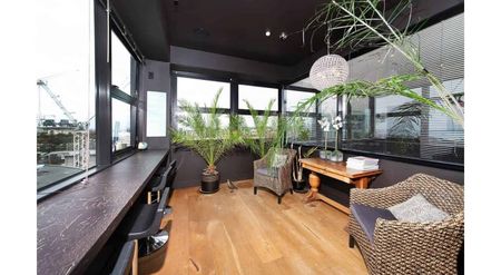 Penthouse Living - Photo 4