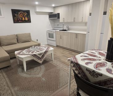 For Lease - 291 Taylor Mills Drive, Richmond Hill, Ontario - Photo 4