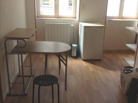 Location Appartement 1 pièces 25 m2 à Saint-Quentin - Photo 3