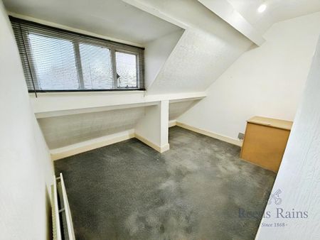 3 bedroom apartment to rent - Photo 3