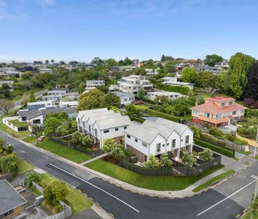 11/59 Seaview Road, Otumoetai - Photo 2