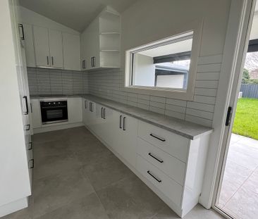 Lovely 4 bedroom home - Photo 5