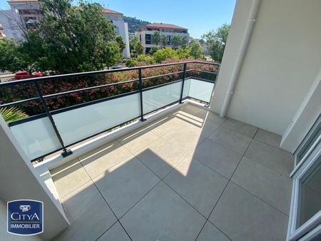 Location Appartement 2 pièces 37m² HYERES 83400 - Photo 2