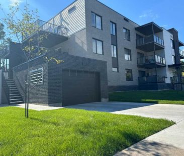 4½ à louer | 3 ÉLECTROMÉNAGERS | INTERNET | ASCENSEUR | RANGEMENT |... - Photo 2