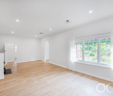 Open the Door To Timeless Character with Modern Comfort - Photo 2
