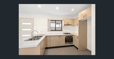 Stylishly Granny Flat in Prime Busby Location - Photo 2