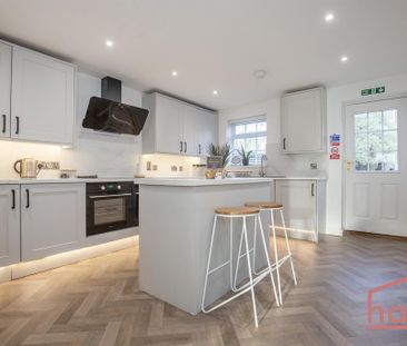 1 bedroom in a house share to rent - Photo 2