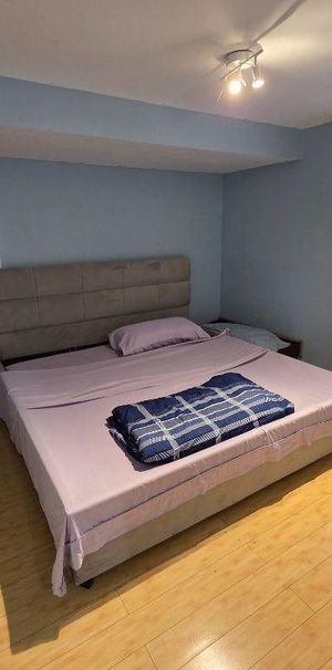 3 ½ À LOUER – RÉNOVÉ, CALME ET PROPRE ! - Photo 1