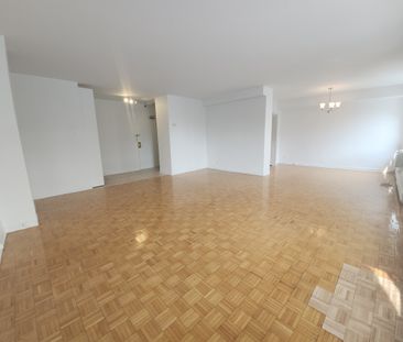 Ville-Marie : Grand appartement rénové avec une chambre, offert en ... - Photo 1