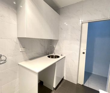 MODERN GRANNY FLAT! - Photo 6