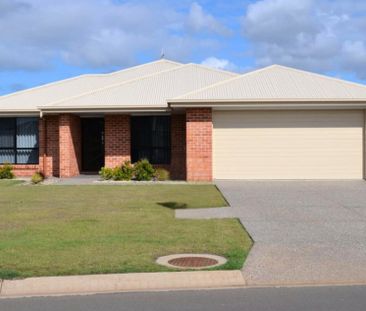 A FAMILY HOME YOU'LL LOVE - Photo 5