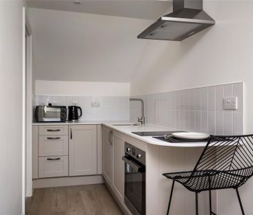 1 bedroom semi-detached house to rent - Photo 2