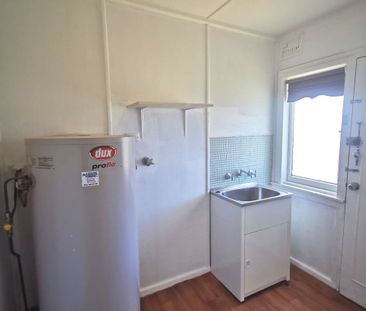 Freshly Updated 3-Bedroom Family Home in Quiet Cul-De-Sac – 14 Hale... - Photo 3