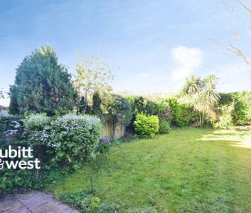 3 bedroom semi-detached house to rent - Photo 4