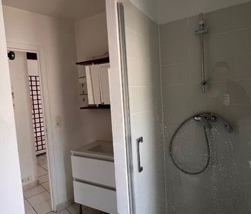 Location Appartement 1 pièce 31m² - Photo 3