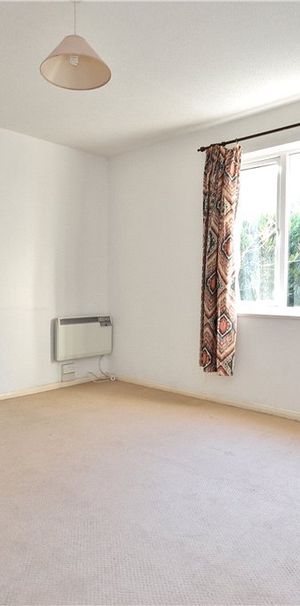 Elder Close, Guildford, Surrey, GU4 7YW - Photo 1