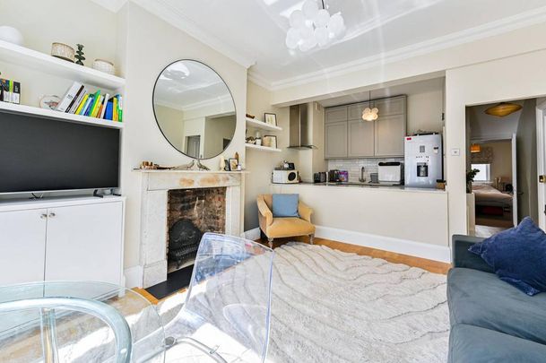 1 bedroom flat to rent - Photo 1