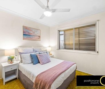 Move in before Christmas! Ideal location! - Photo 5