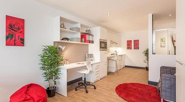 Studio to rent - Photo 1