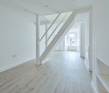 2 bedroom terraced house to rent - Photo 3