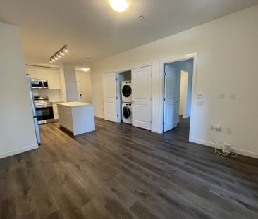 The Grove. One Bedroom Plus Den/Unit 419 - Photo 5