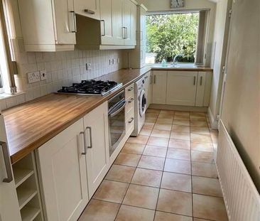 31 Lansdowne Park, Belfast, BT15 4AF - Photo 2