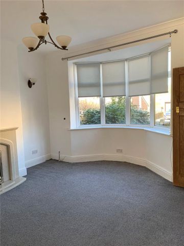 3 bedroom semi-detached house to rent - Photo 2