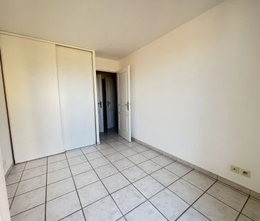 SAINT LAURENT DU VAR - LES PUGETS - 2 PIECES - CAVE ET PARKING - Photo 2