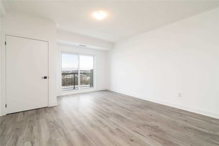 For Lease - 4 Spice Way Unit# 604, Barrie, Ontario - Photo 2