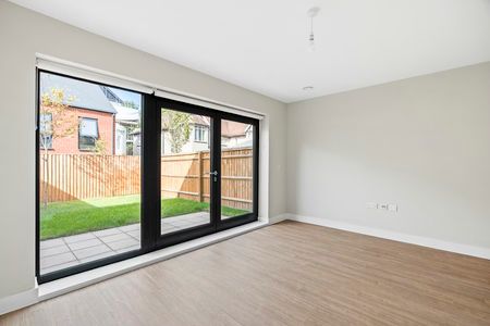 2 bedroom house - Photo 4