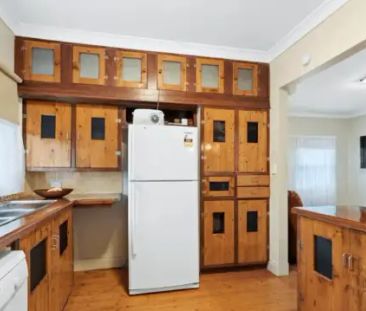 “Stylish and low maintenance living!” - Photo 2