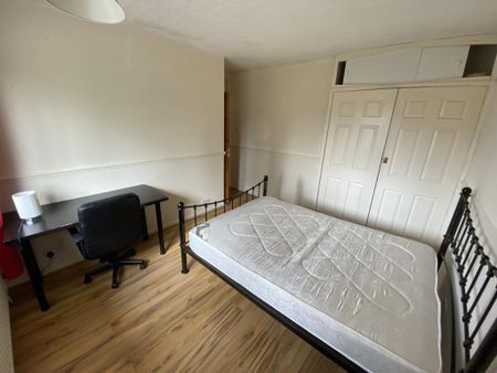 Prior Deram Walk, Coventry, Cv4 8fs, Canley - Photo 3