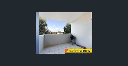 Sought-After Third Avenue Location! - Photo 2