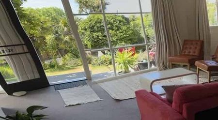 Spacious fully furnished flat in peaceful location - Photo 5