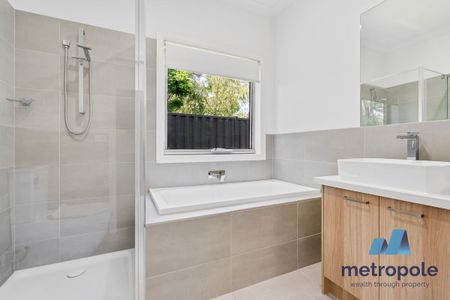 3/200 West Street, GLENROY, VIC - Photo 3